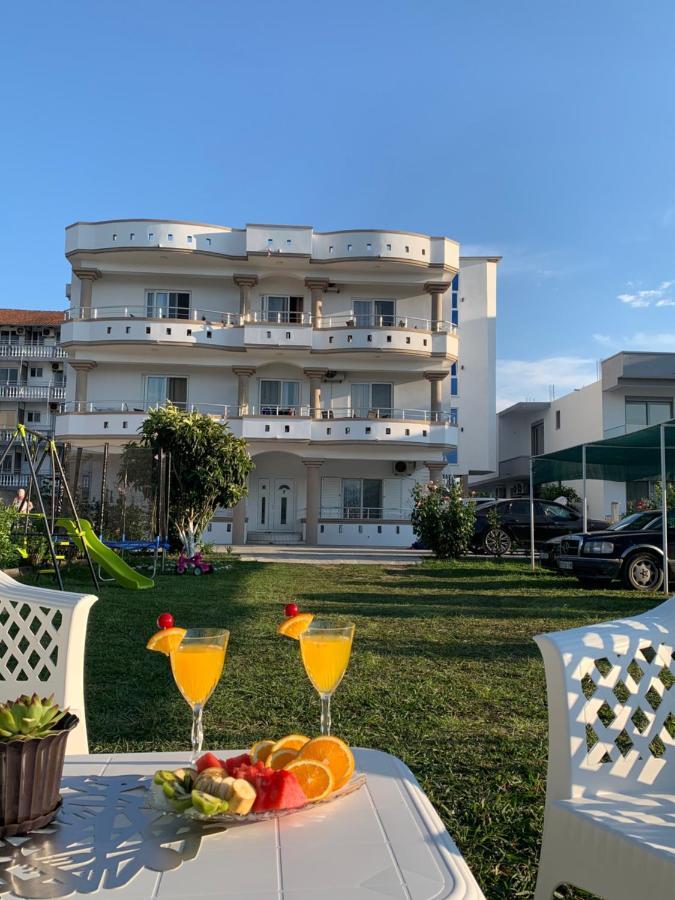 Apartmens Xhenis Lux أولتْسي المظهر الخارجي الصورة