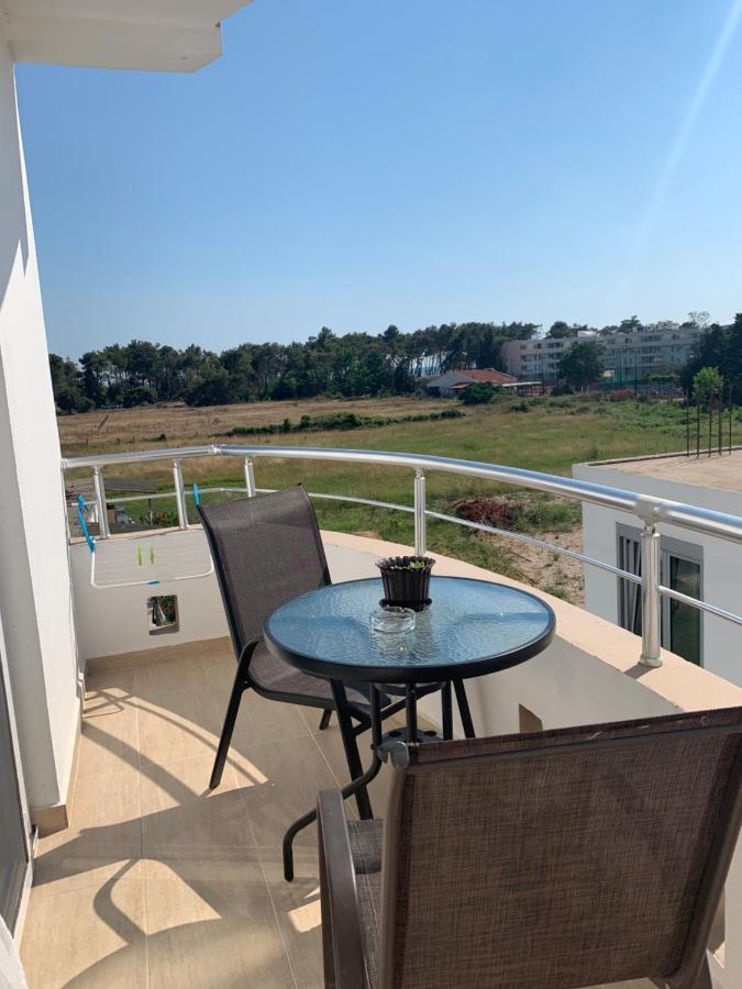 Apartmens Xhenis Lux أولتْسي المظهر الخارجي الصورة