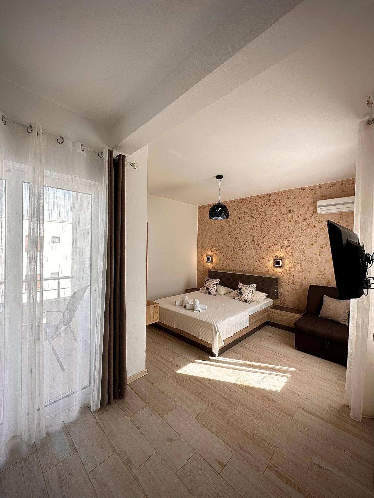 Apartmens Xhenis Lux أولتْسي المظهر الخارجي الصورة