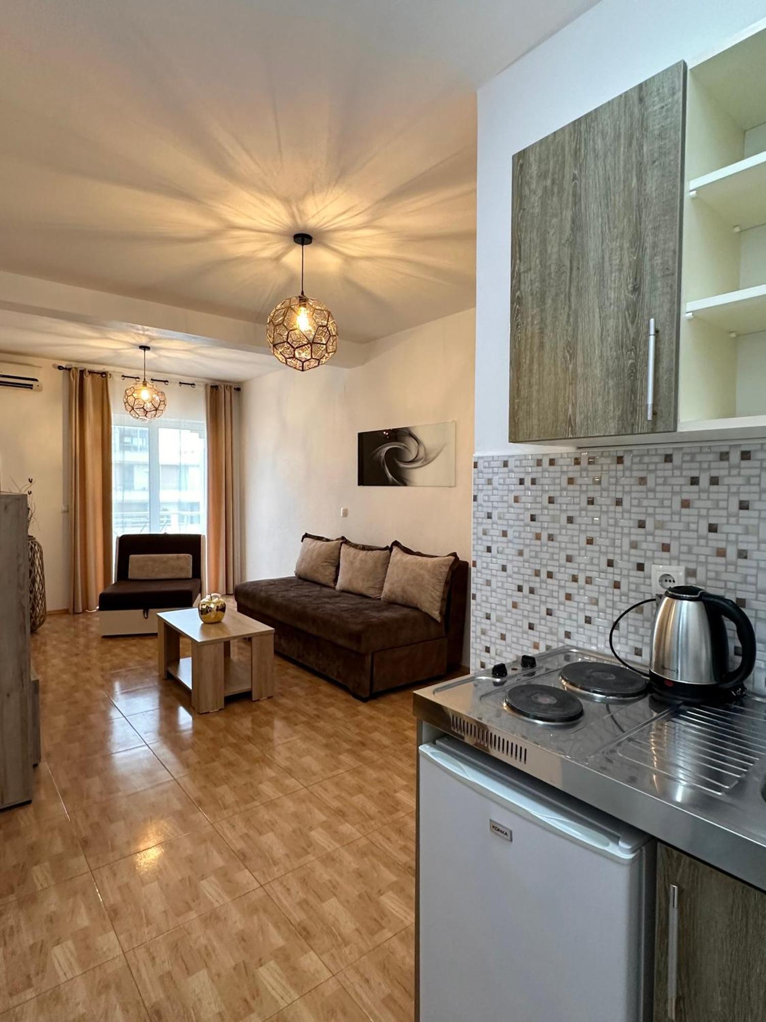 Apartmens Xhenis Lux أولتْسي المظهر الخارجي الصورة