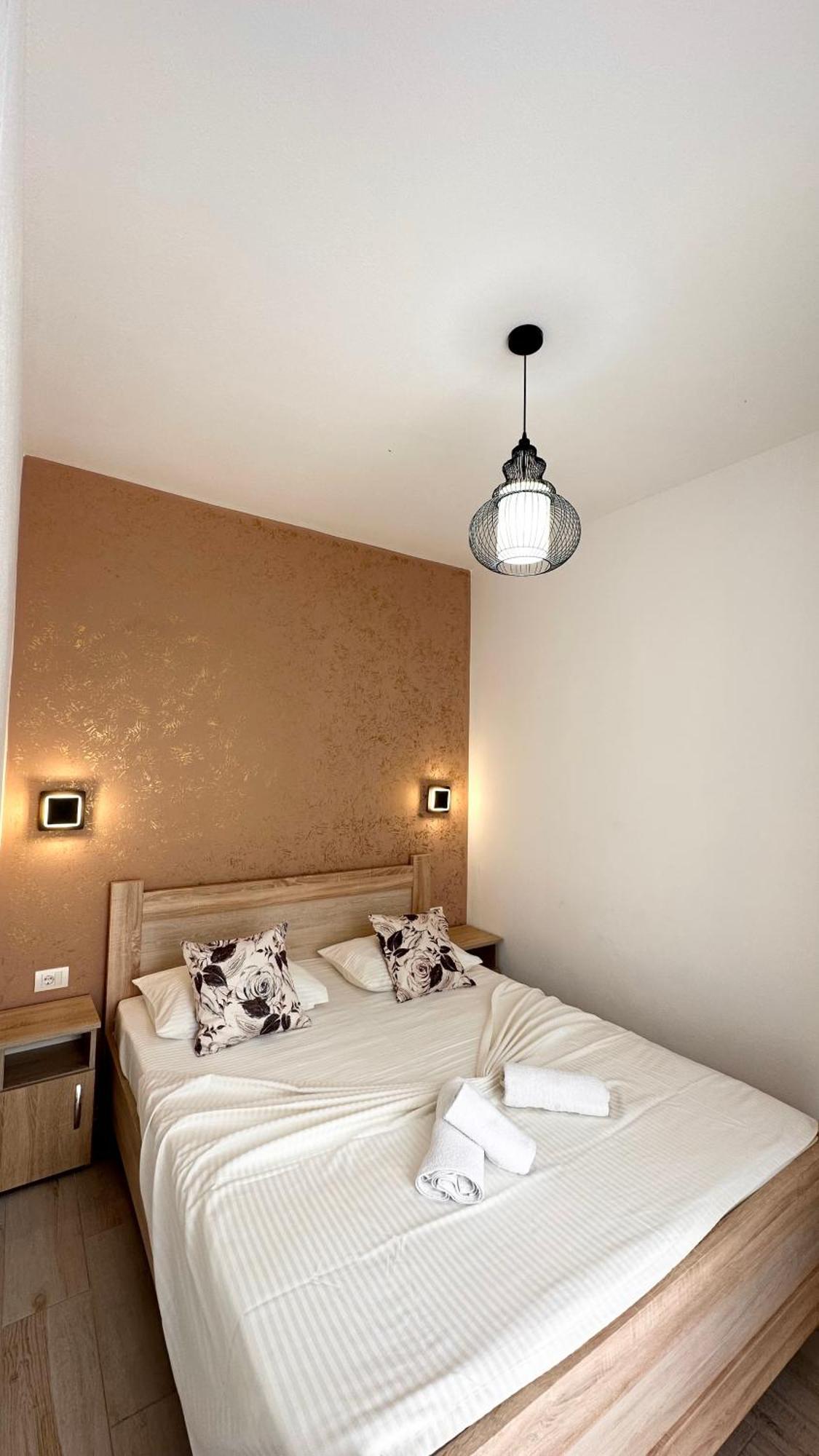 Apartmens Xhenis Lux أولتْسي المظهر الخارجي الصورة