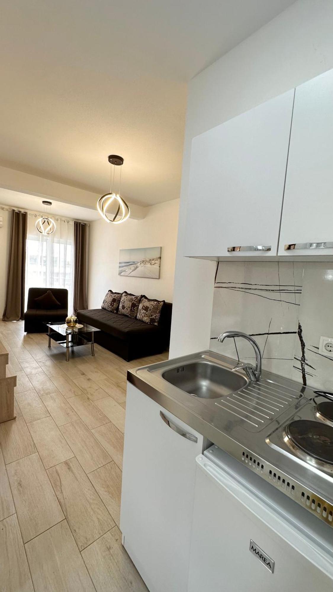 Apartmens Xhenis Lux أولتْسي المظهر الخارجي الصورة