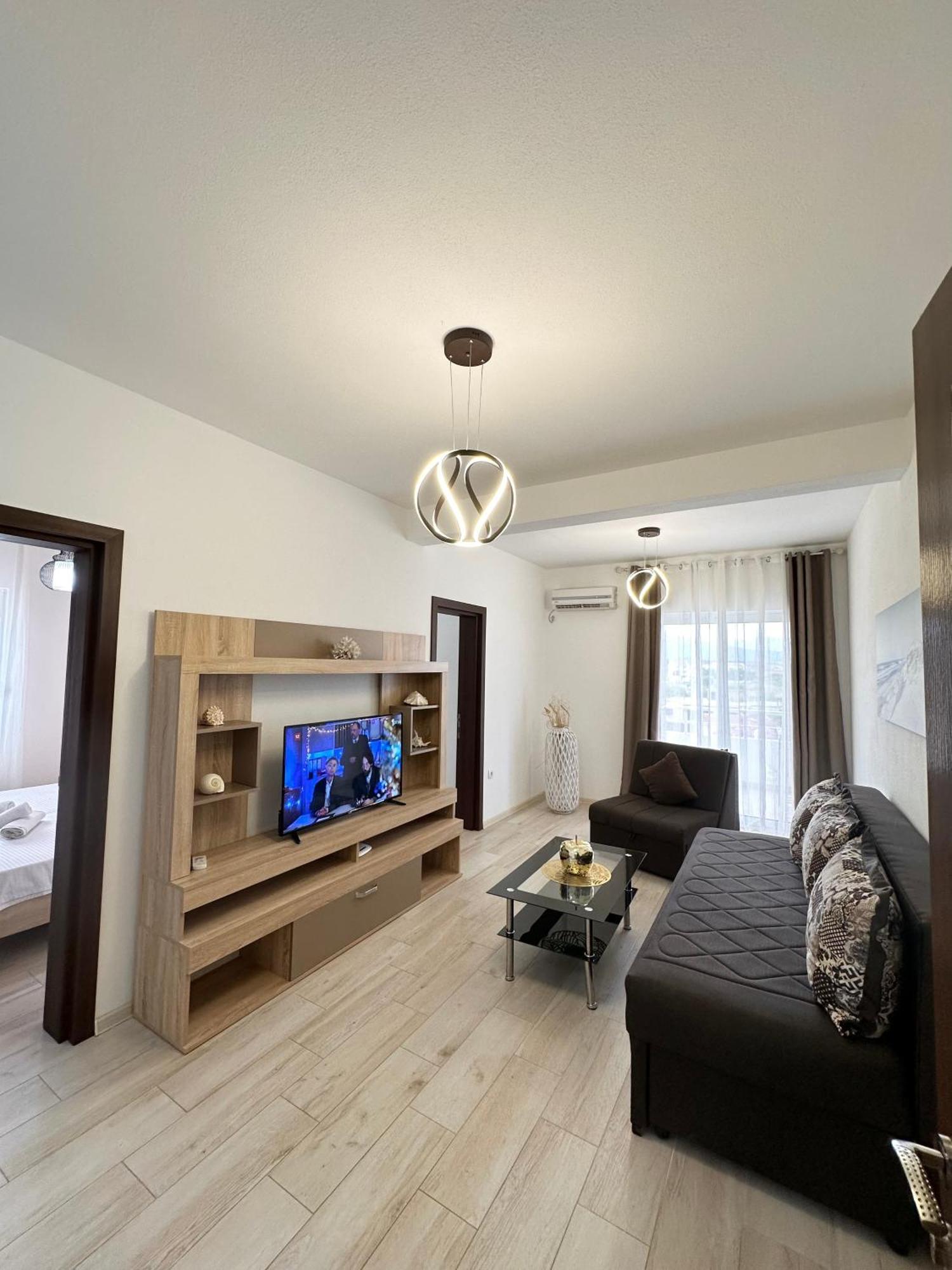Apartmens Xhenis Lux أولتْسي المظهر الخارجي الصورة