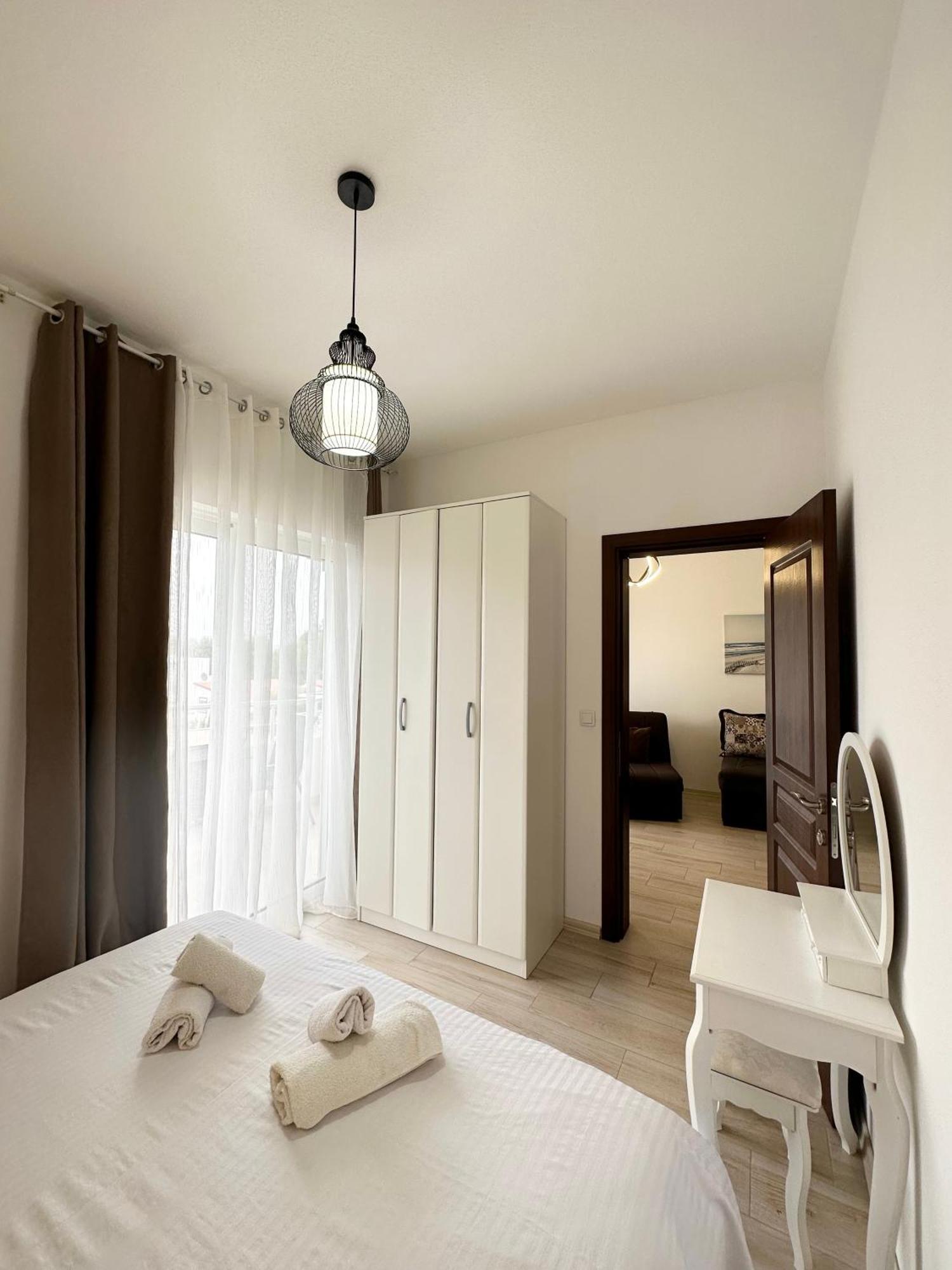 Apartmens Xhenis Lux أولتْسي المظهر الخارجي الصورة