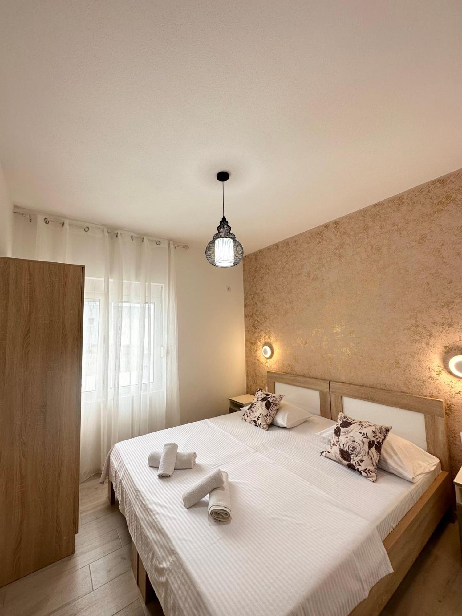 Apartmens Xhenis Lux أولتْسي المظهر الخارجي الصورة